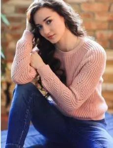 Elite escort service in Sarenga for home and hotel visits